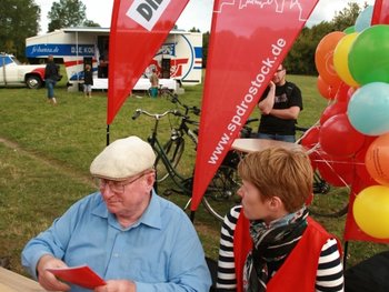 16 Lichtenhagen bewegt sich
